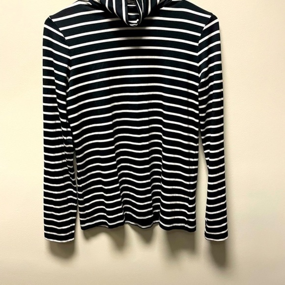 Banana republic Threadsoft neck top - Picture 1 of 4